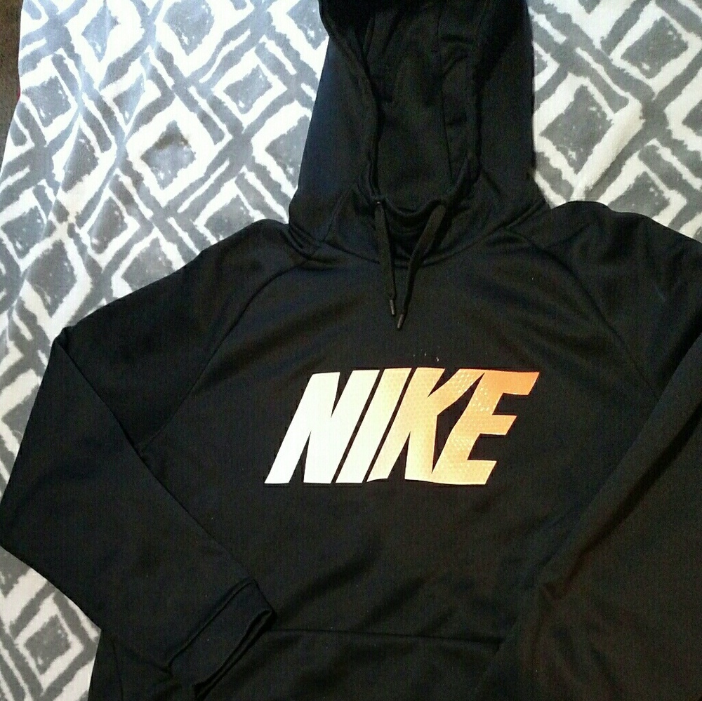 Nike sweatshirt